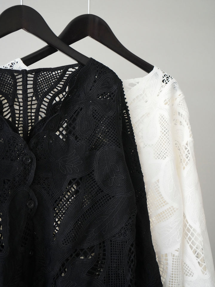 【套裝】3D蕾絲蕾絲上衣+內建胸罩羅紋抹胸吊帶背心（兩件組）