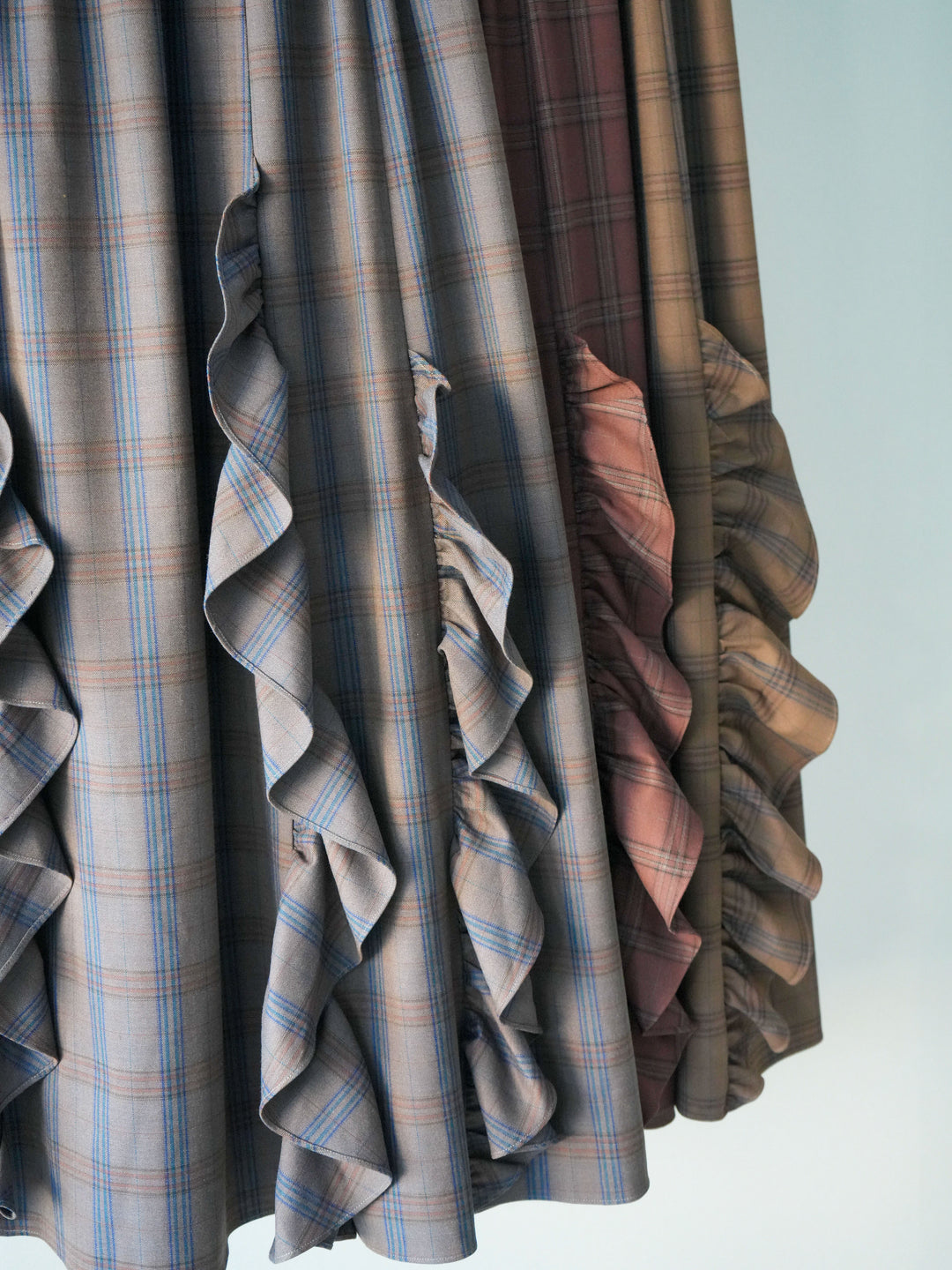 [SET]ベロアガウンジャケット+プチネックパワーショルダー起毛トップス+チェック柄フリルハイウエストマキシスカート(3set)