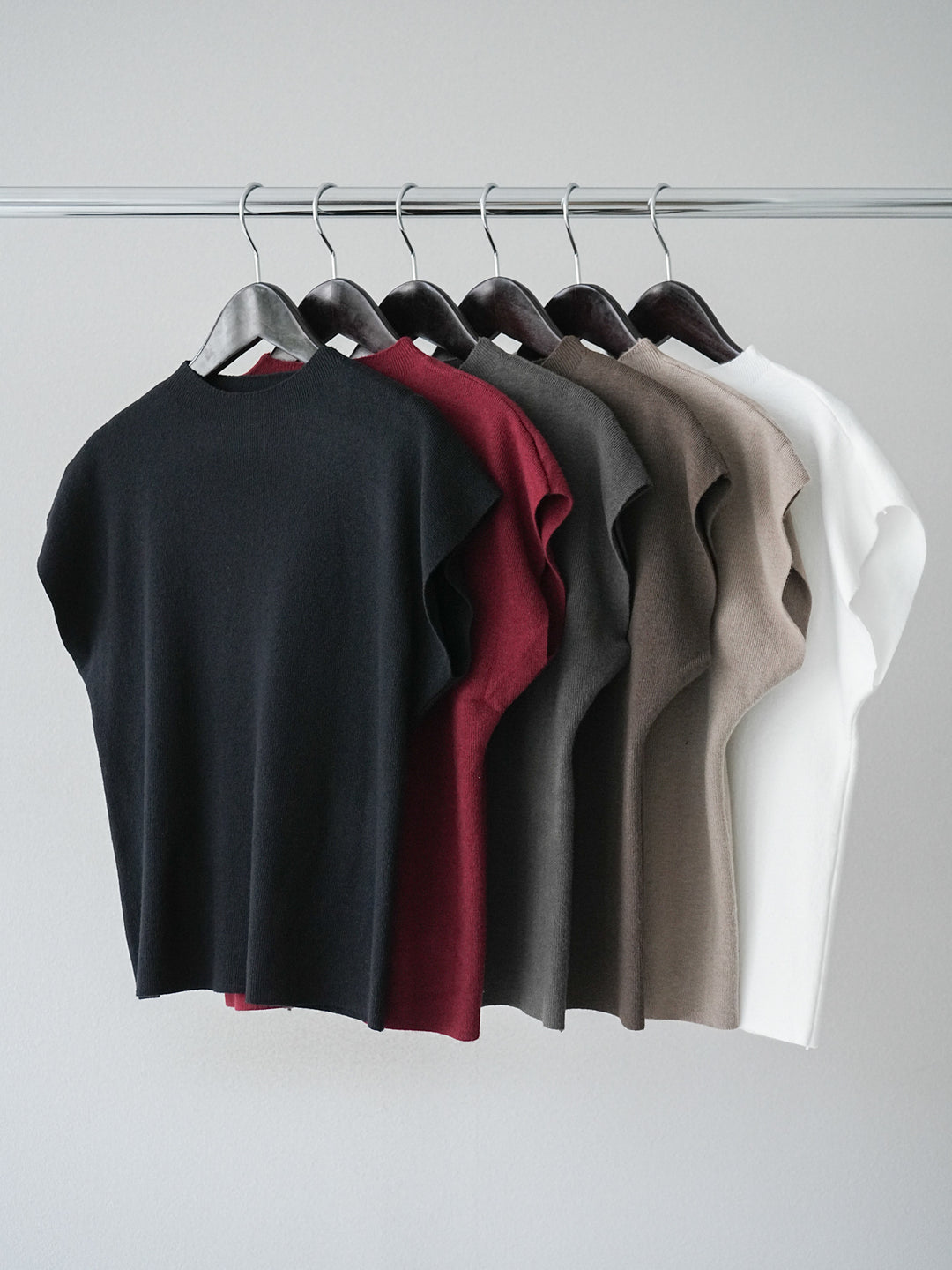 [SET] 麂皮外套上衣 + 小領法式針織上衣（2 組）