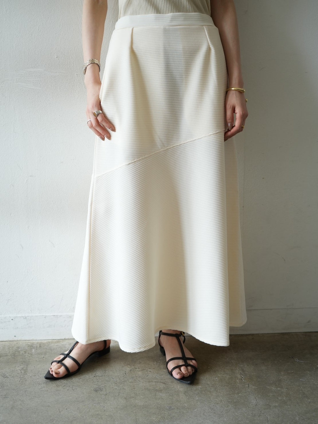 Stretch design flare skirt/ivory