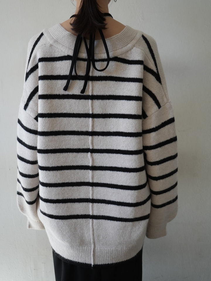 [Pre-order] V-neck striped loose knit pullover/oatmeal