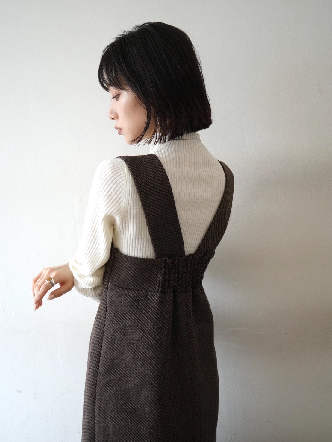 予約]プチネックリブニットトップス/オフ – Lumier
