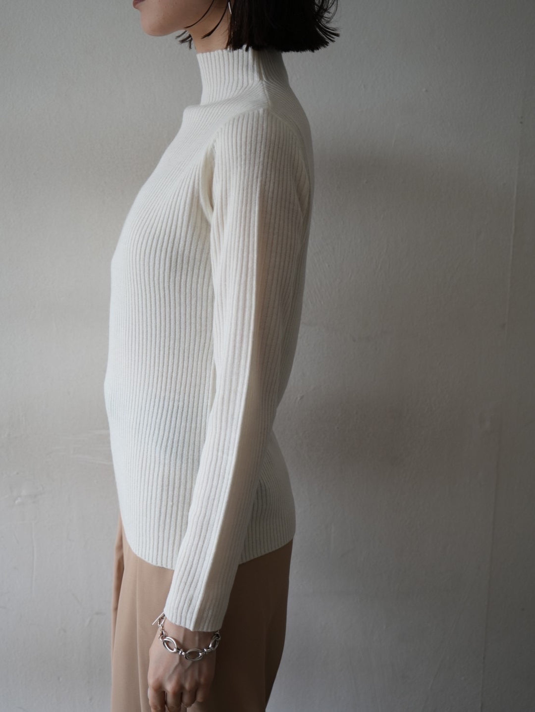 [Pre-order] Petite neck ribbed knit top/off