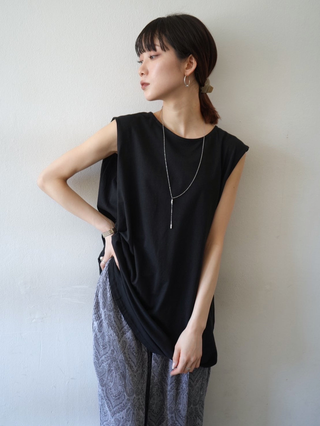 [Pre-order] Box Sleeve Round Hem Top/Black