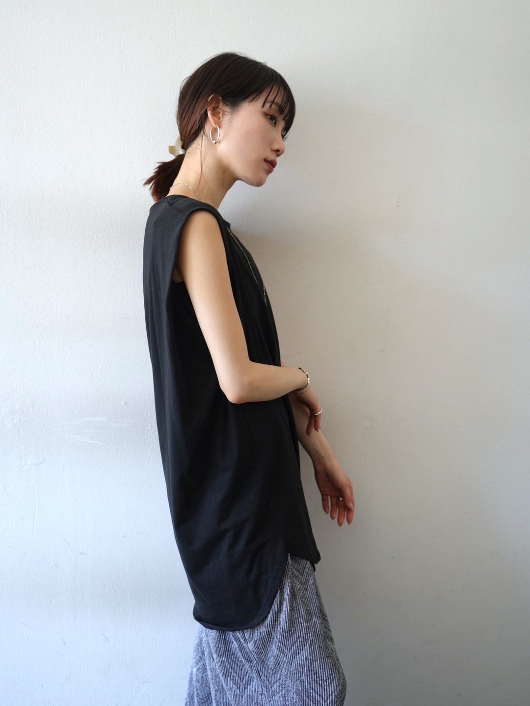 [Pre-order] Box Sleeve Round Hem Top/Black