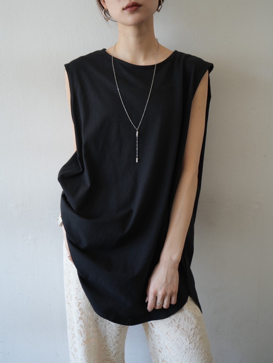 [Pre-order] Box Sleeve Round Hem Top/Black