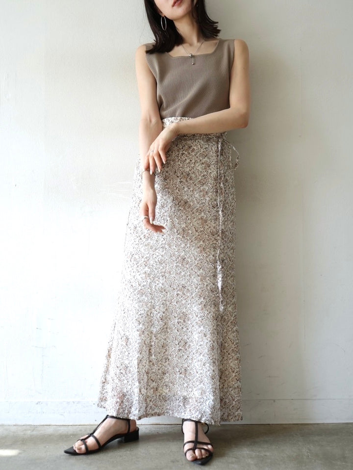 Jacquard flower print flared skirt/beige