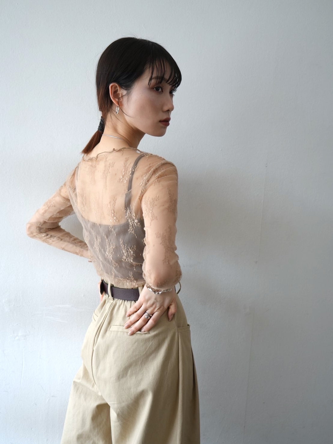 Tulle lace top/beige