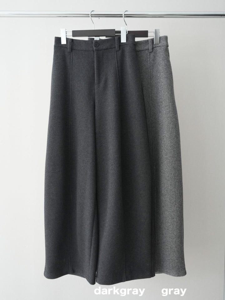 [SET]袖レースパール付き配色ニットトップス+ウールタッチカーブパンツ(2set)