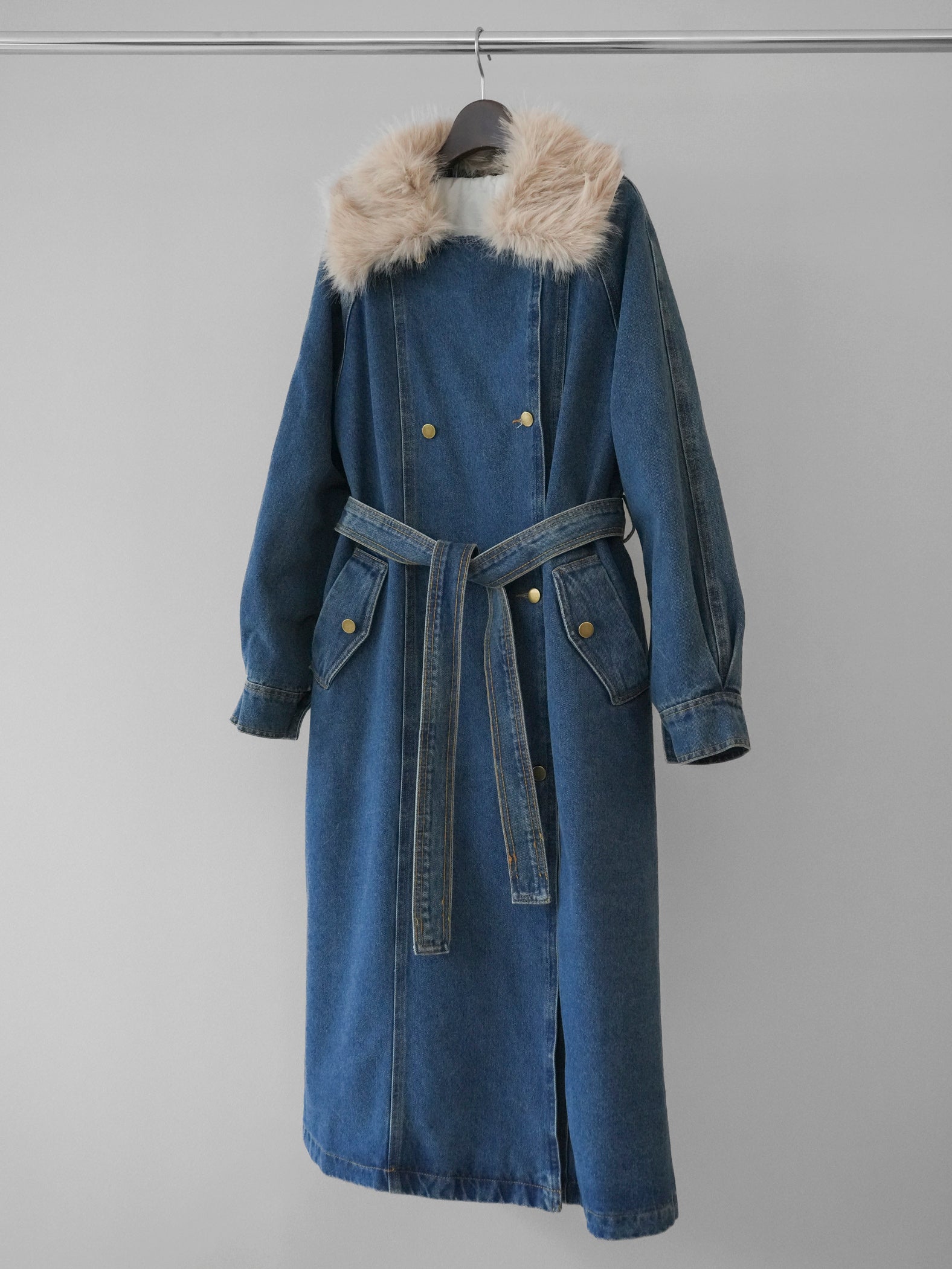 SET]ファー襟デニムロングコート+サイド切替カーブデニムパンツ(2set