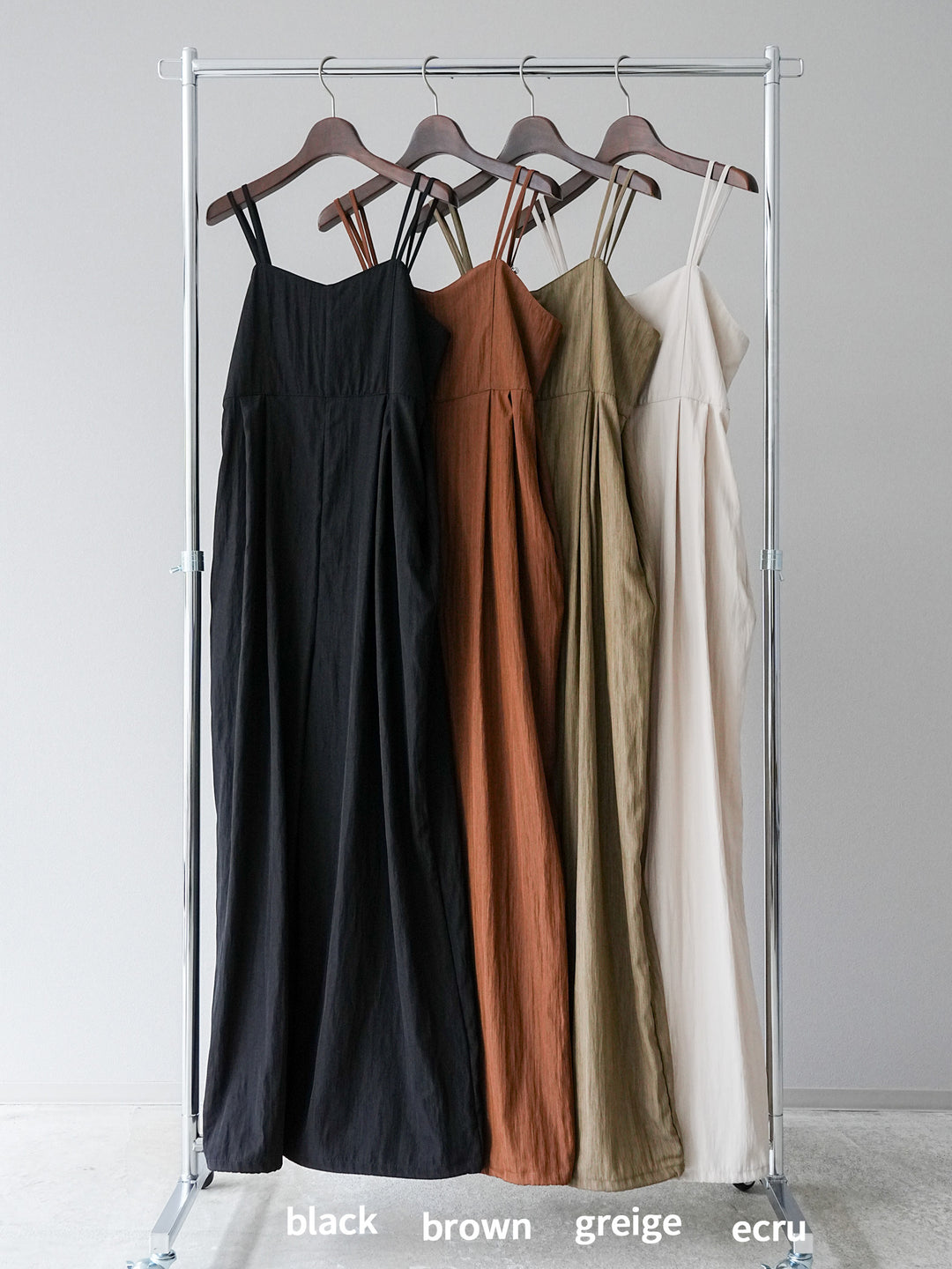 [SET]リネンライクビスチェデザインサロペット+ダブルストラップカットリブブラキャミソール(2set)