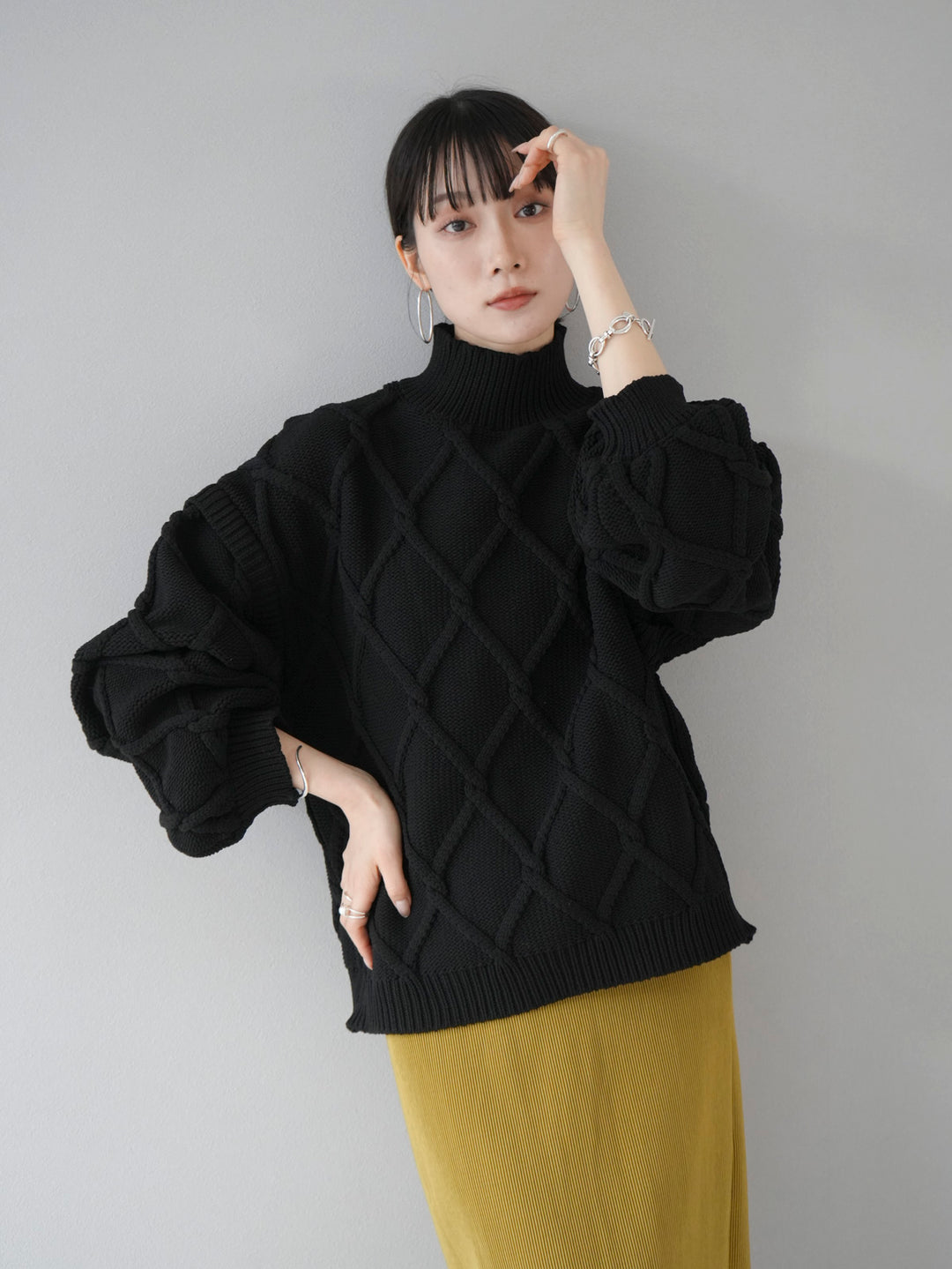 [Pre-order] Cable polyester high neck knit pullover/black