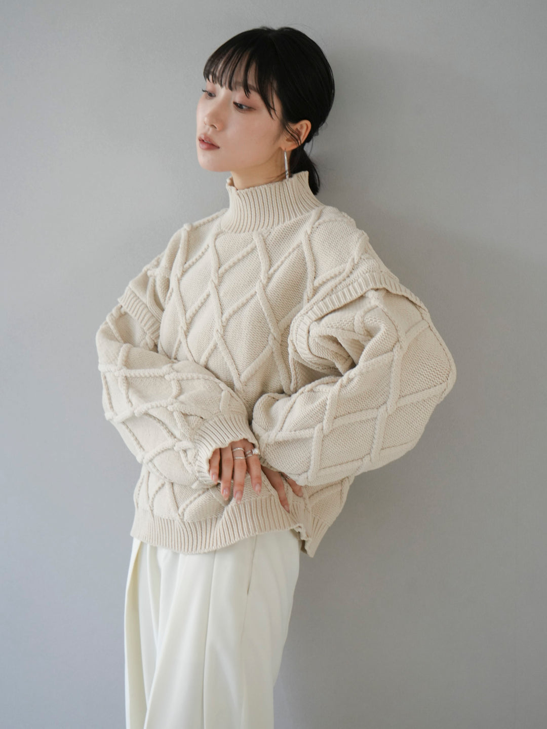 [Pre-order] Cable polyester high neck knit pullover/ivory