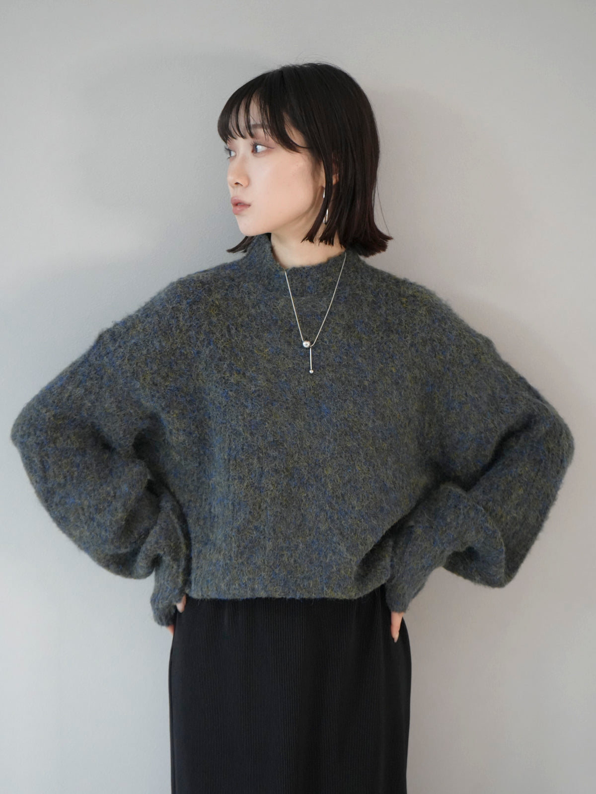 予約]フィンガーホールミックスヤーンモヘアタッチニットプル