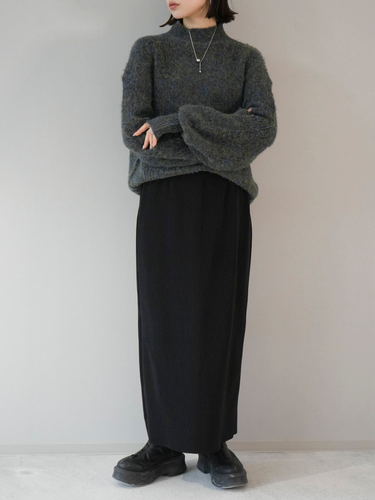 予約]フィンガーホールミックスヤーンモヘアタッチニットプル