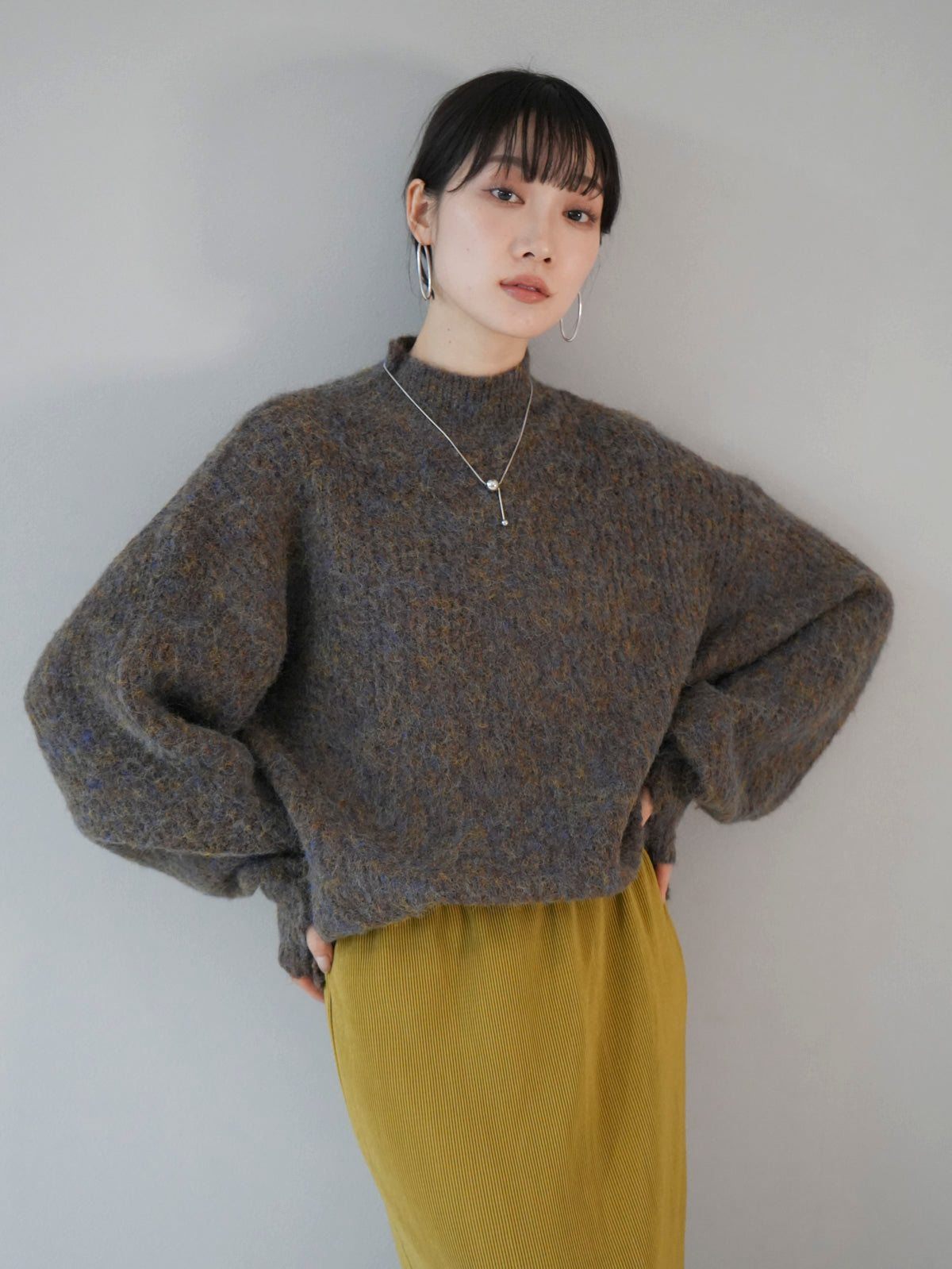 予約]フィンガーホールミックスヤーンモヘアタッチニットプルオーバー