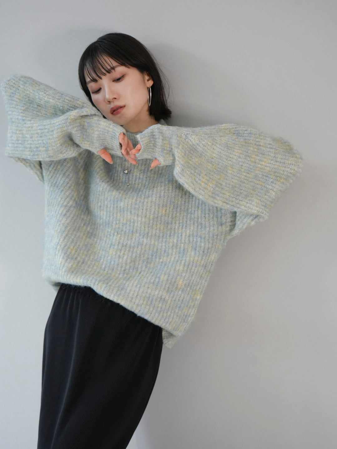 [Pre-order] Fingerhole Mix Yarn Mohair Touch Knit Pullover/Ivory