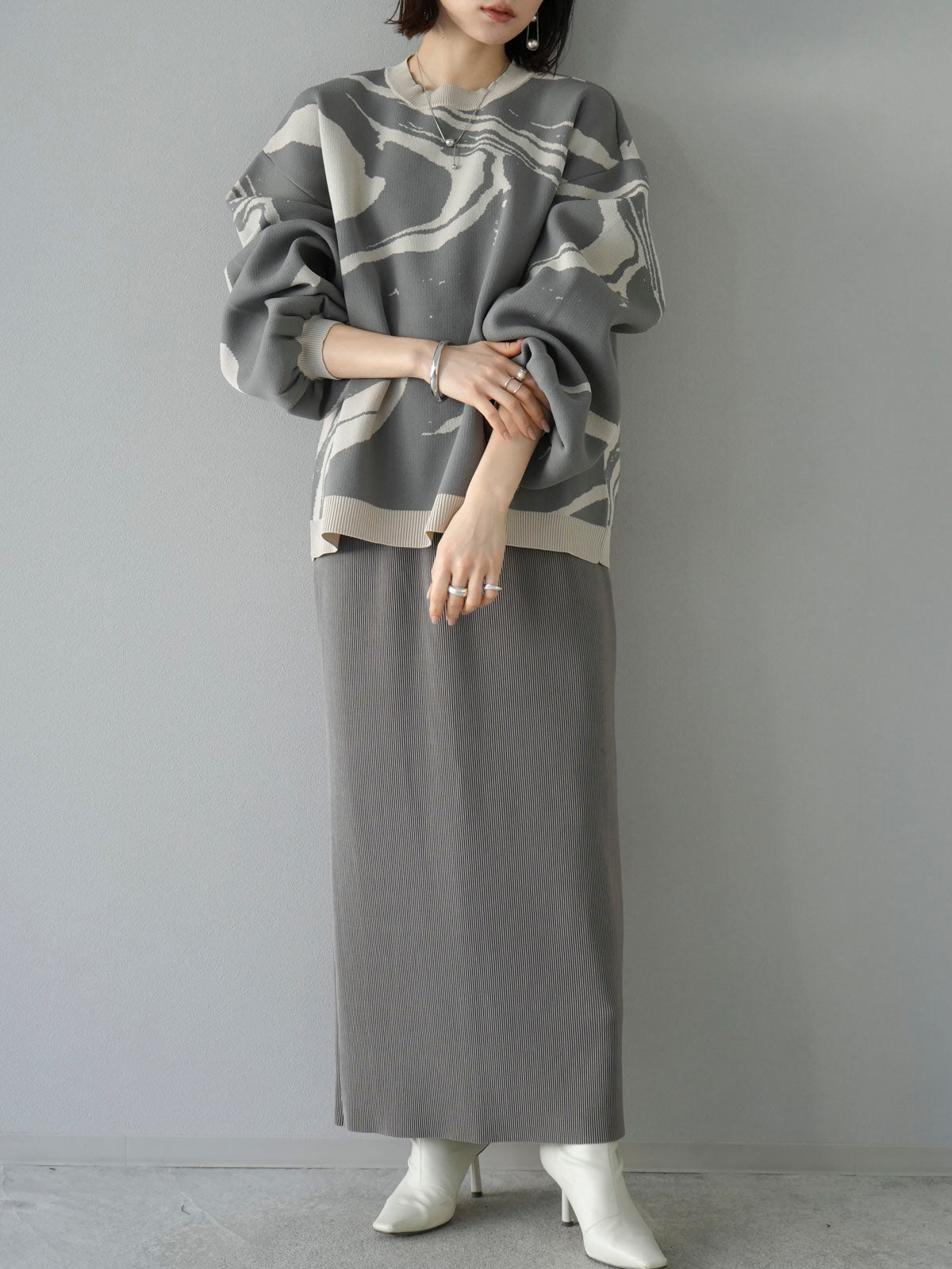 予約]マーブル柄ポリエステルニットプルオーバー/グレー – Lumier