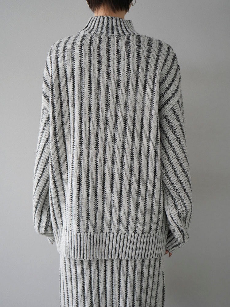 アイボリー フード付きオーバーサイズニット 87891186b_b_18_500.jpg