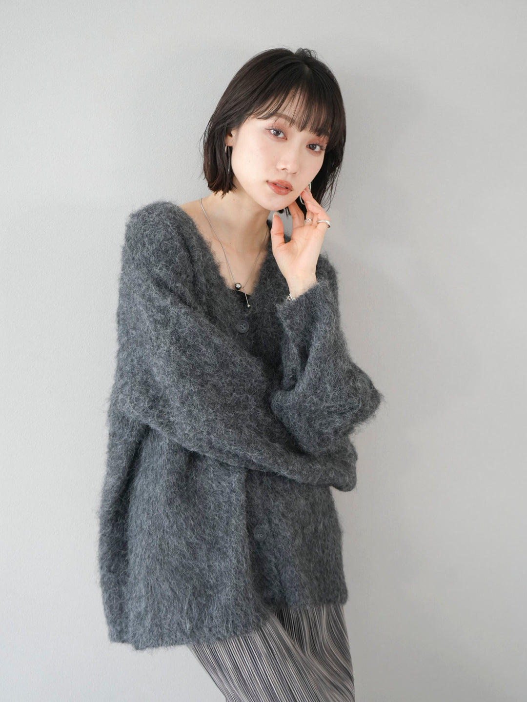 [Pre-order] Wool blend mohair touch shaggy knit cardigan/charcoal