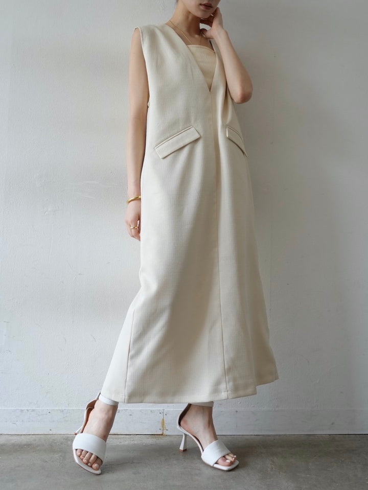 Linen touch V-neck dress/ivory