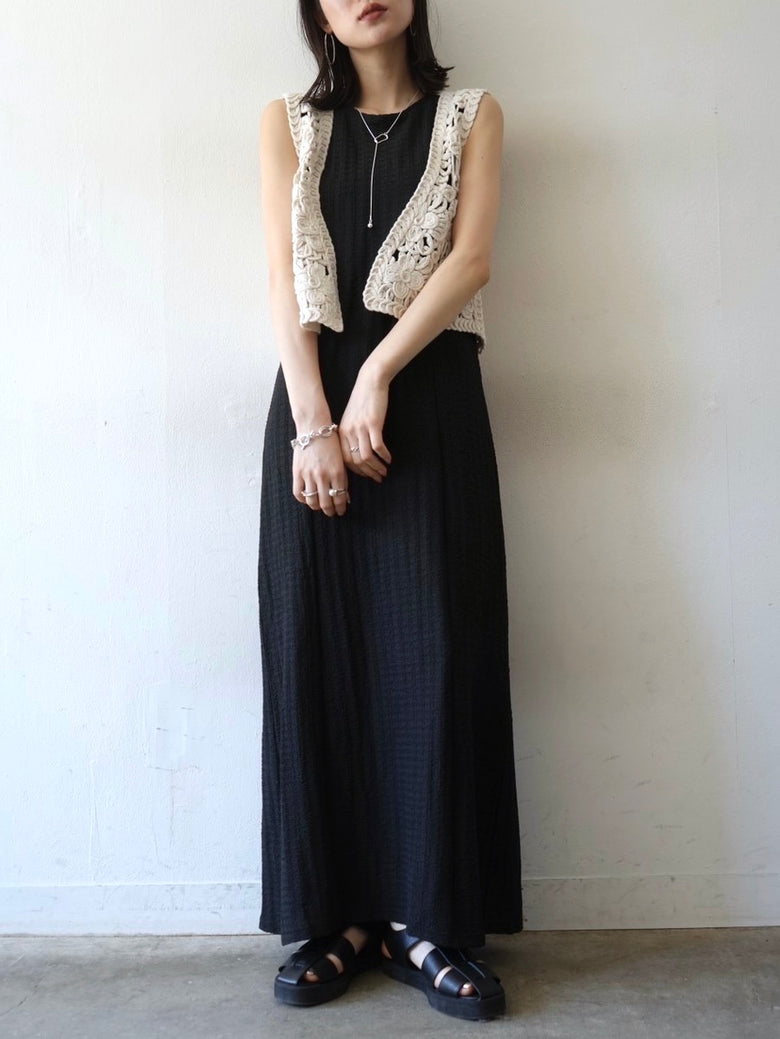 予約]楊柳バックオープンワンピース/ブラック – Lumier 