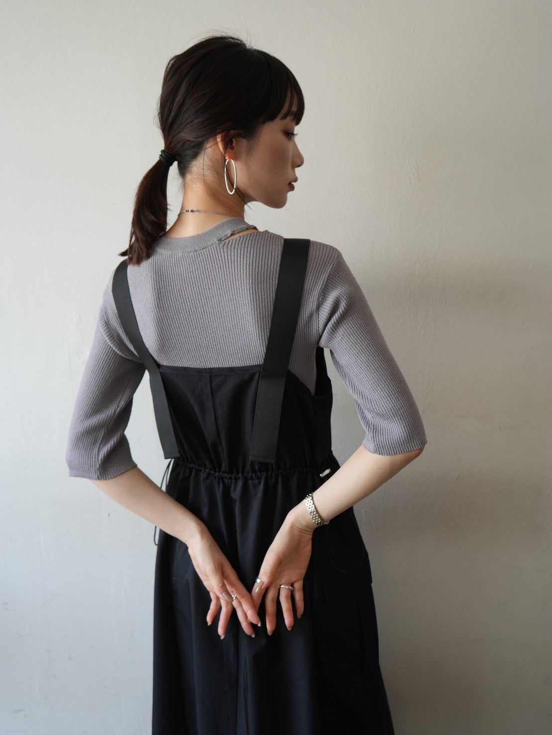 予約]ナイロンウエストギャザーワンピース/ブラック – Lumier