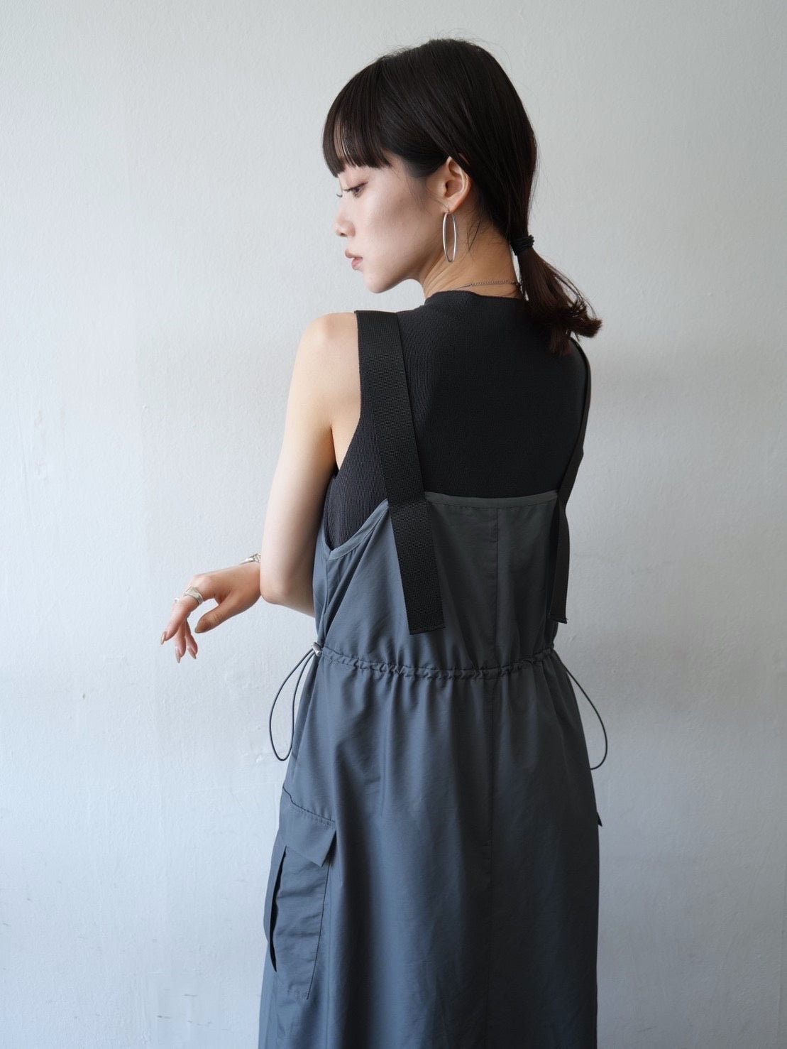 かぐれ　ウエストギャザーワンピース　チャコール 楽天市場】ウエストギャザーワンピース／かぐれ（kagure