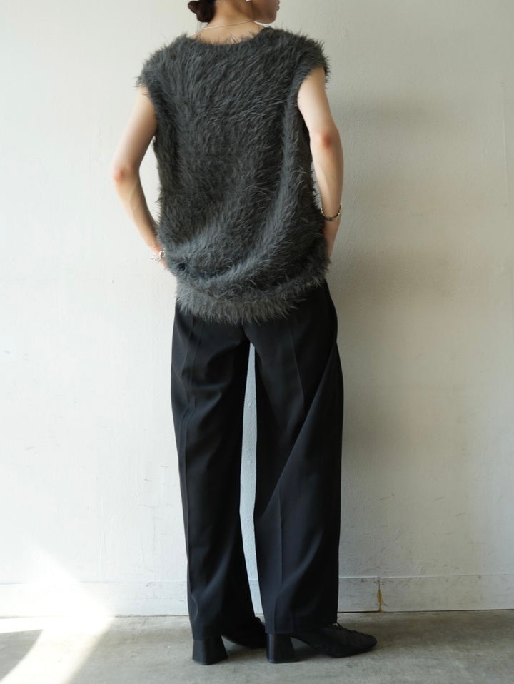 [Pre-order] V-neck shaggy knit vest/charcoal