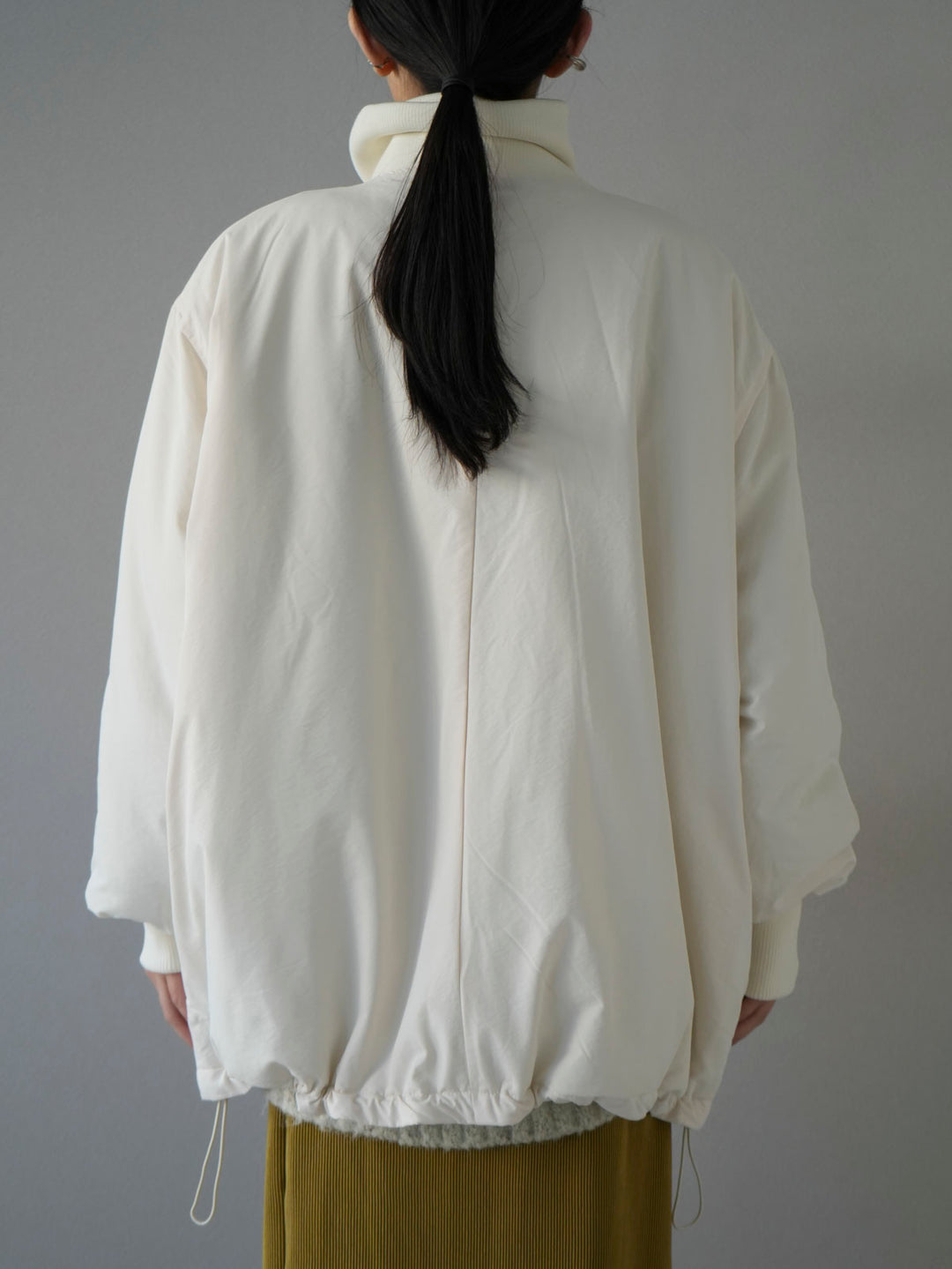 [Pre-order] Ribbed stand-up collar big pocket overblouson/ivory