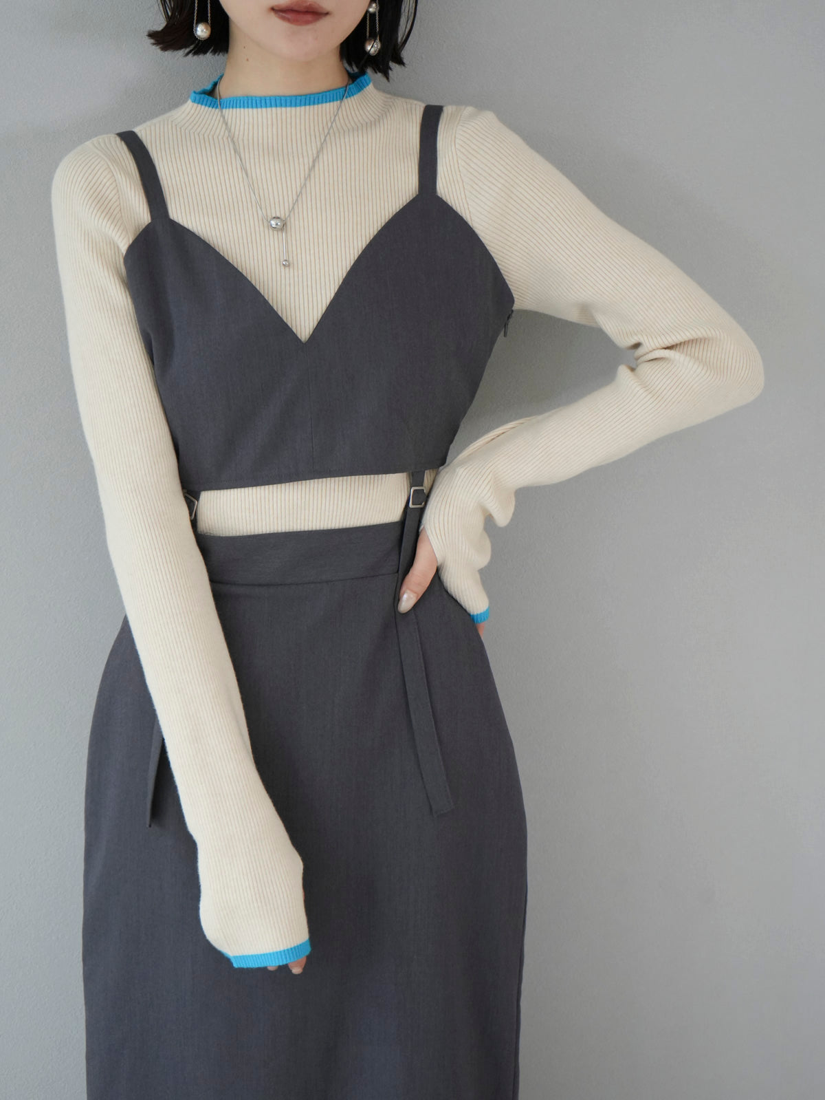 AND MARY アイボリー リブトップス Fサイズ 予約]フィンガーホール配色ハイネックリブニットトップス/アイボリー