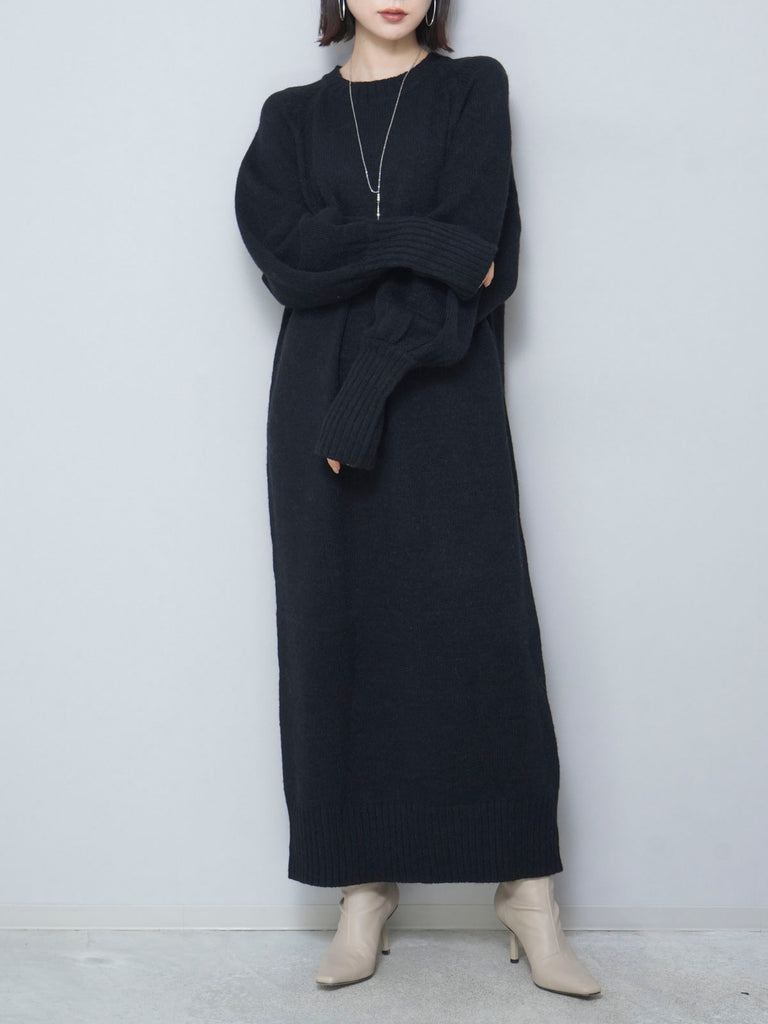 予約]フィンガーホールルーズニットワンピース/ブラック – Lumier