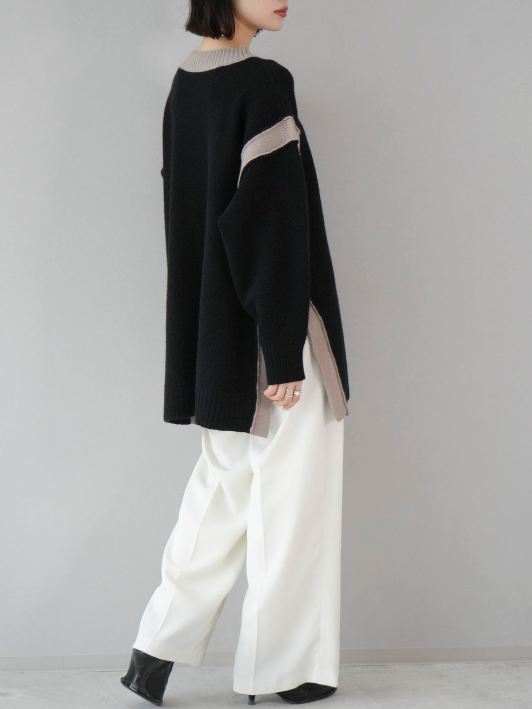 [Pre-order] Side slit bicolor over knit/black