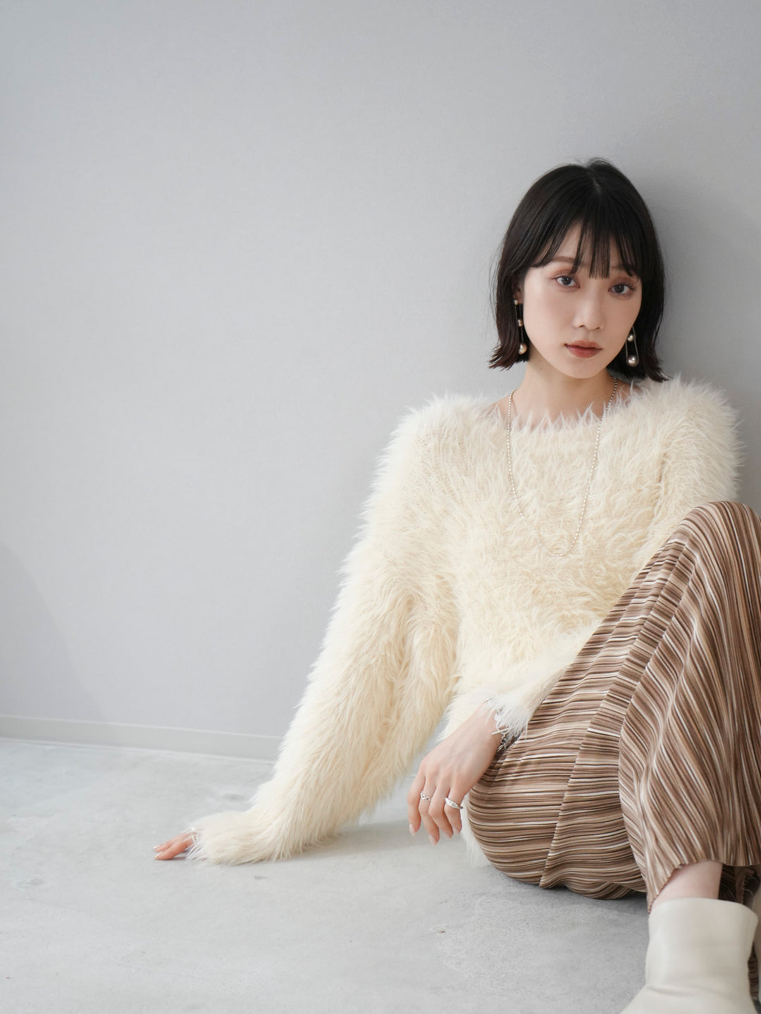 [Pre-order] Crew neck shaggy knit/ivory