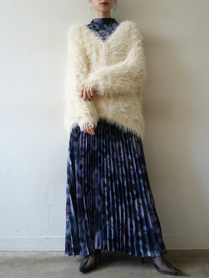 [Pre-order] V-neck shaggy knit cardigan/ivory