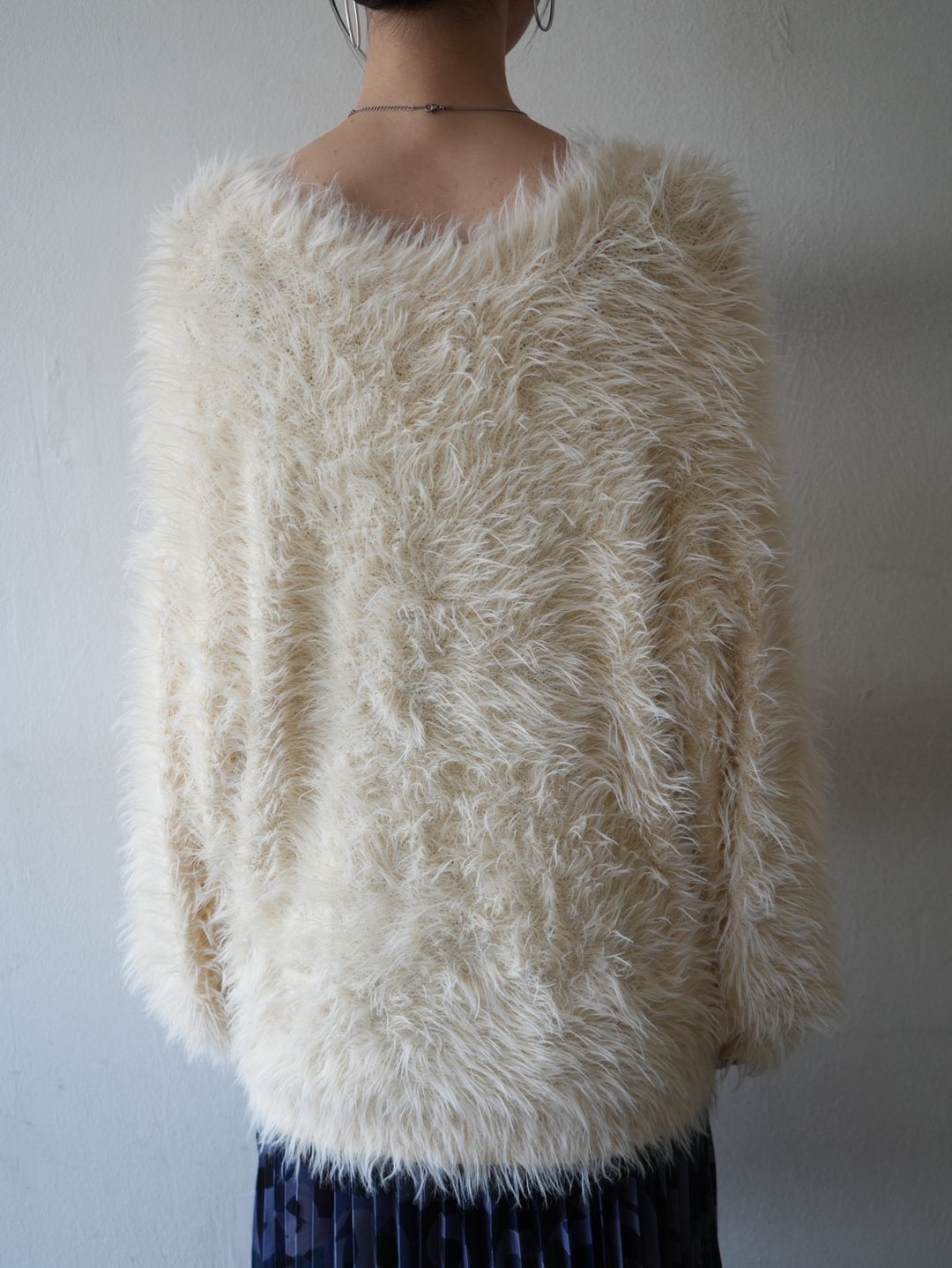 [Pre-order] V-neck shaggy knit cardigan/ivory