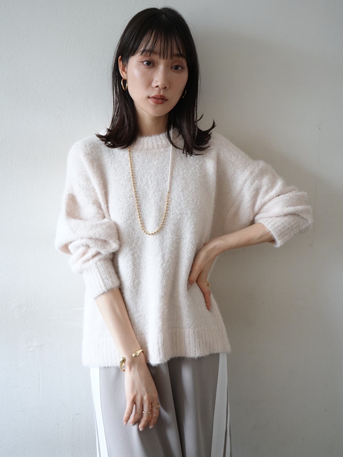 予約]ラメジャギーニットプルオーバー/アイボリー – Lumier