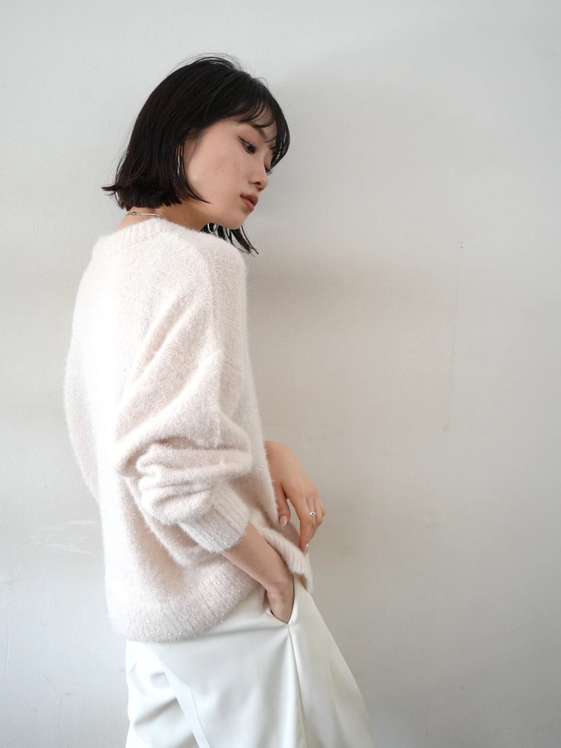 希少 KIMHEKIM パール装飾アイボリーセーター 美品 予約]ラメジャギーニットプルオーバー/アイボリー – Lumier