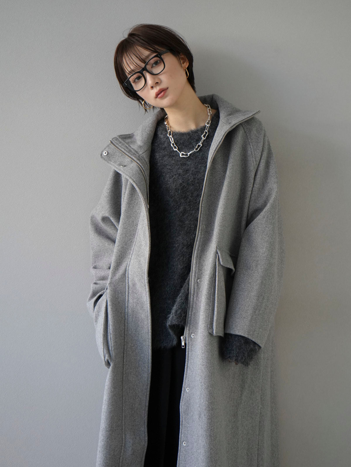 予約]ウールタッチスタンドカラージップコート/グレー – Lumier