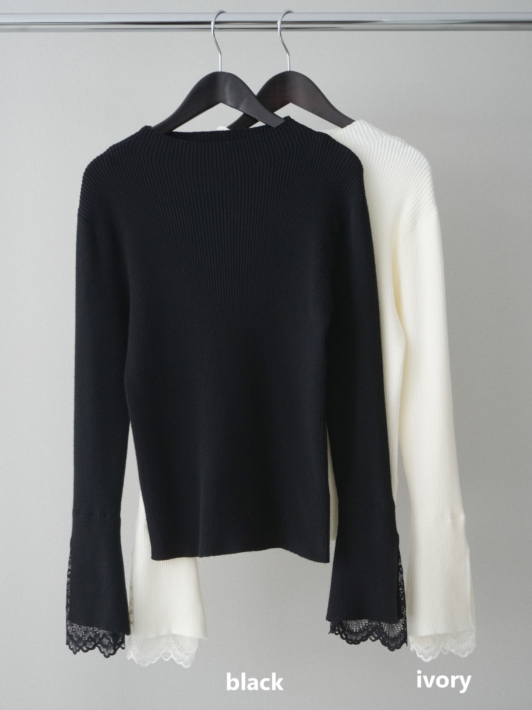 [SET]袖スカラップレースオフネックニットトップス+グログランテープストライプサロペット(2set)