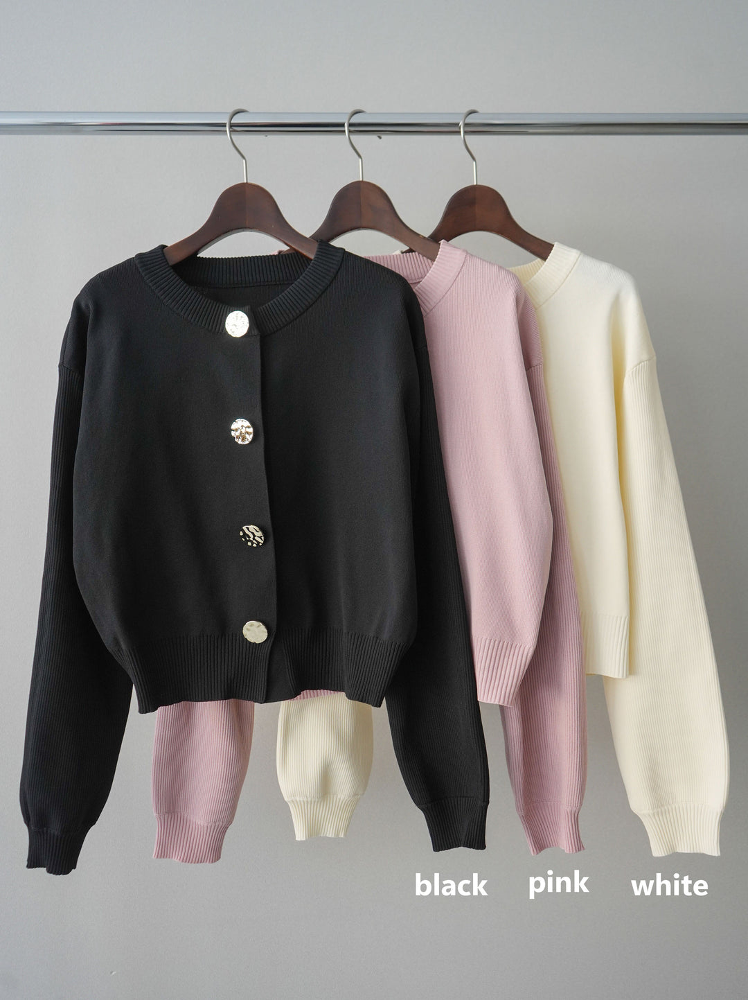 [SET]メタルボタンクルーネックニットカーディガン+デニム切替スウェットパンツ(2set)