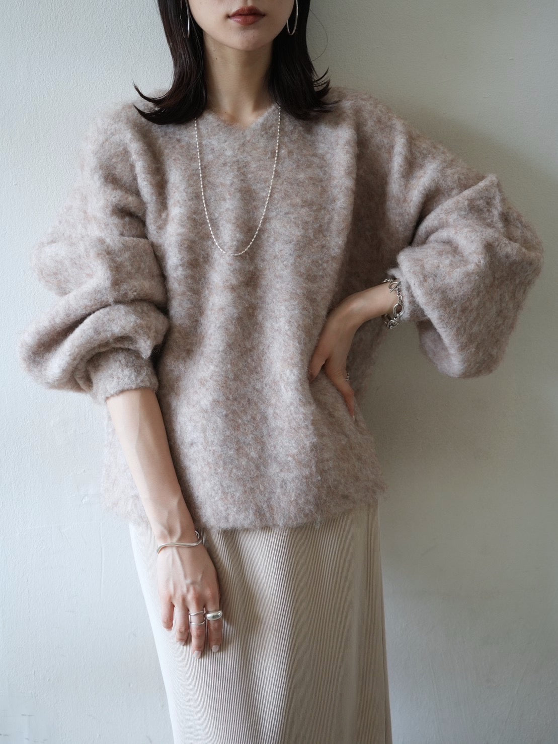 美品　アドーア　ボリューム袖ニット　モヘア混　ベージュ 38 予約]ウール混ミックスヤーンボリュームスリーブニット/ベージュ – Lumier