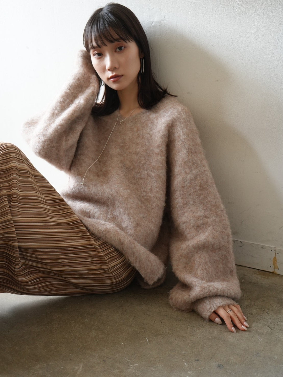 【預訂】羊毛混紡混紡紗捲袖針織/米色