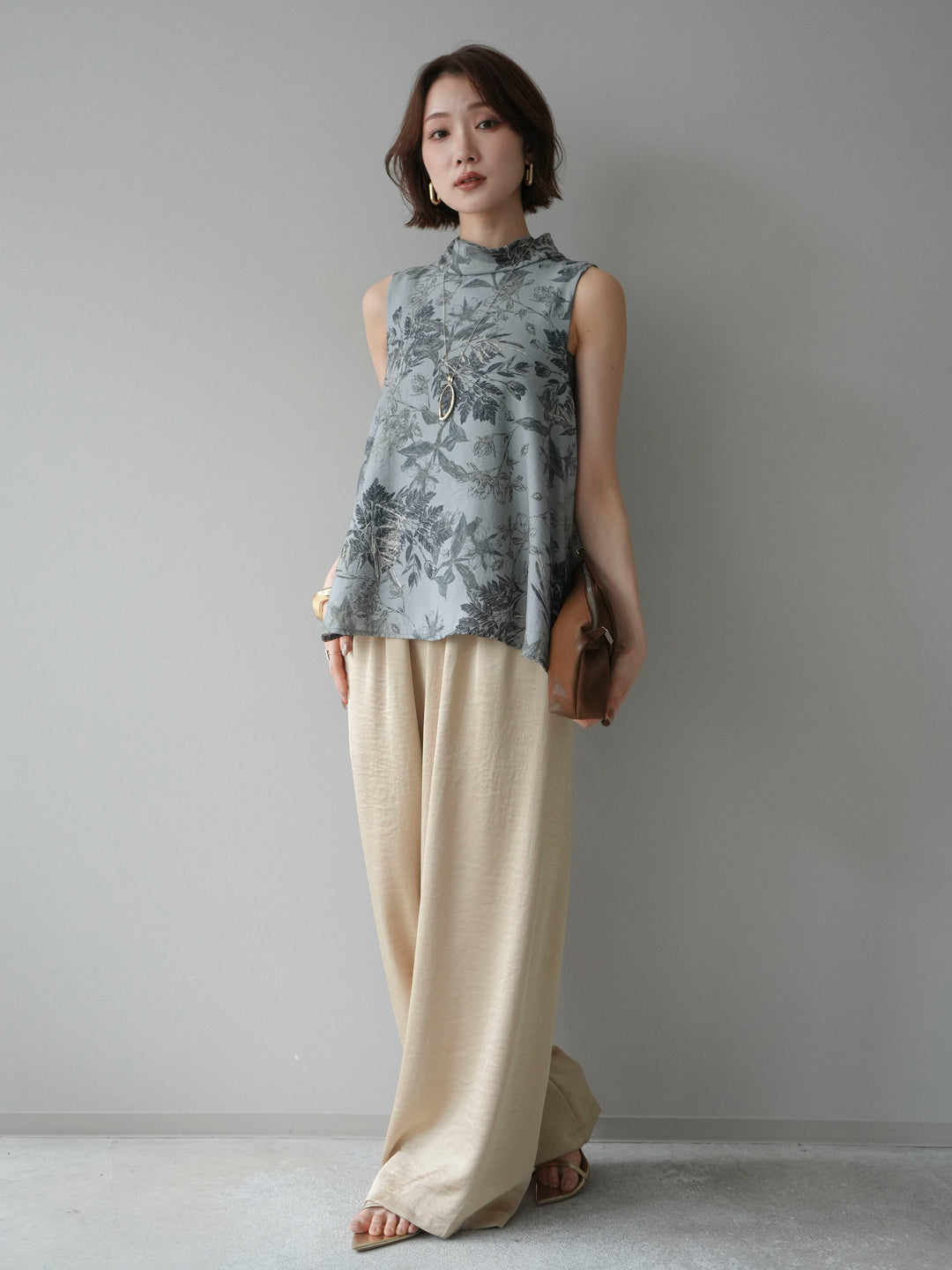 [予約]ボタニカルプリントノースリーブブラウス/green