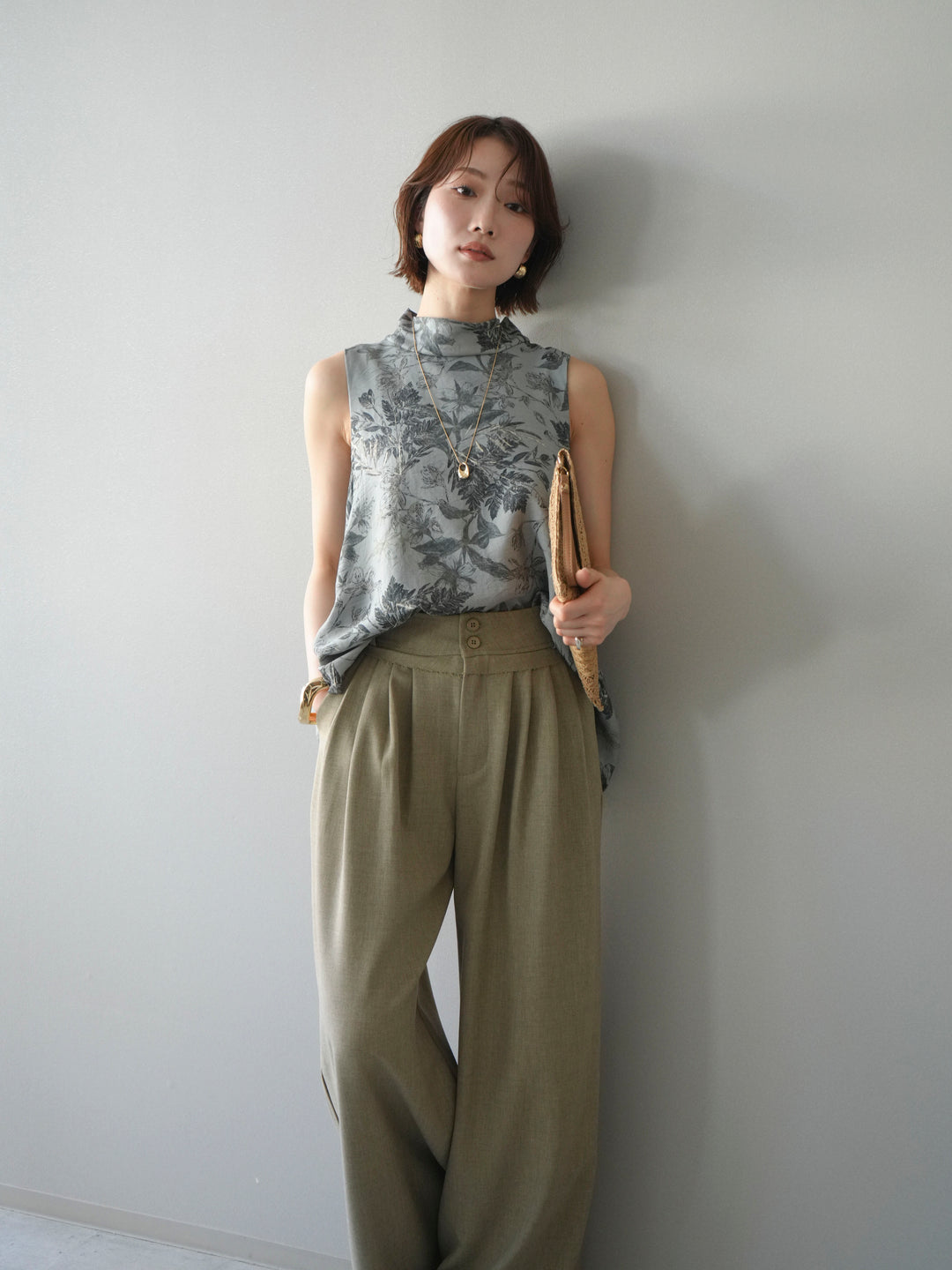 [予約]ボタニカルプリントノースリーブブラウス/green