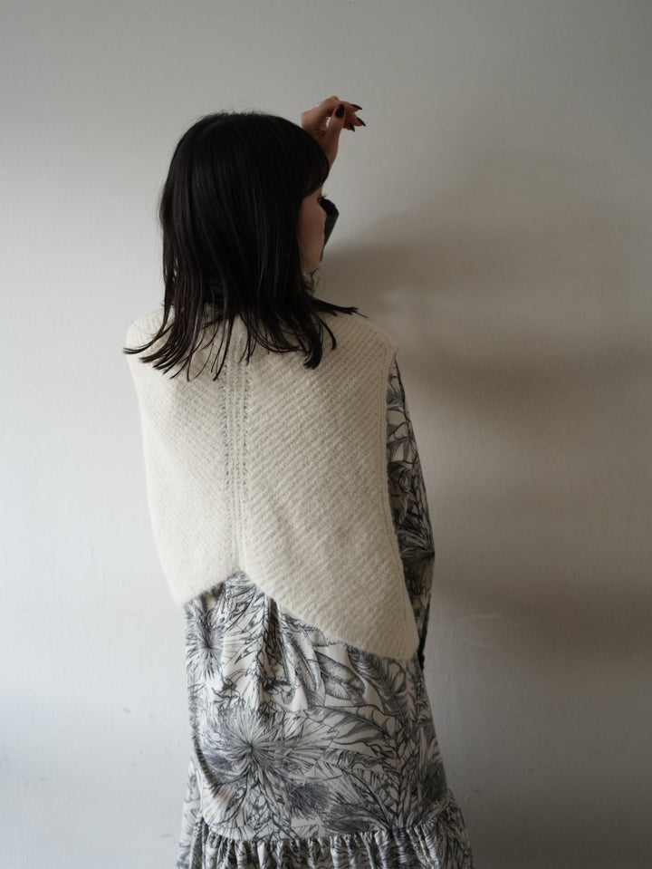【預訂】羊毛混紡設計針織背心/象牙色