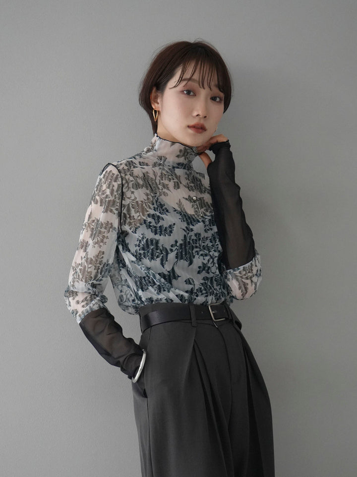 [Pre-order] Sleeve-switched flower print tulle top/black