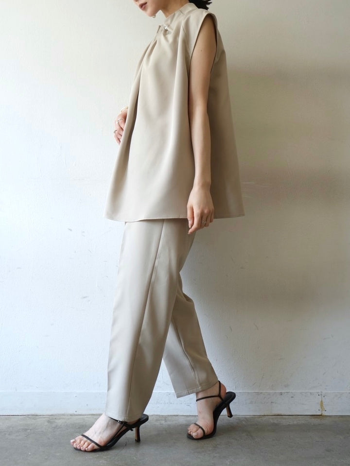 [Pre-order] Center-pressed easy tapered pants/sand beige