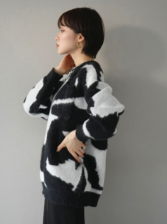 [Pre-order] Random design shaggy knit pullover/white x black