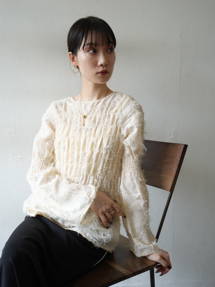 [Pre-order] Shaggy shirred top/ivory